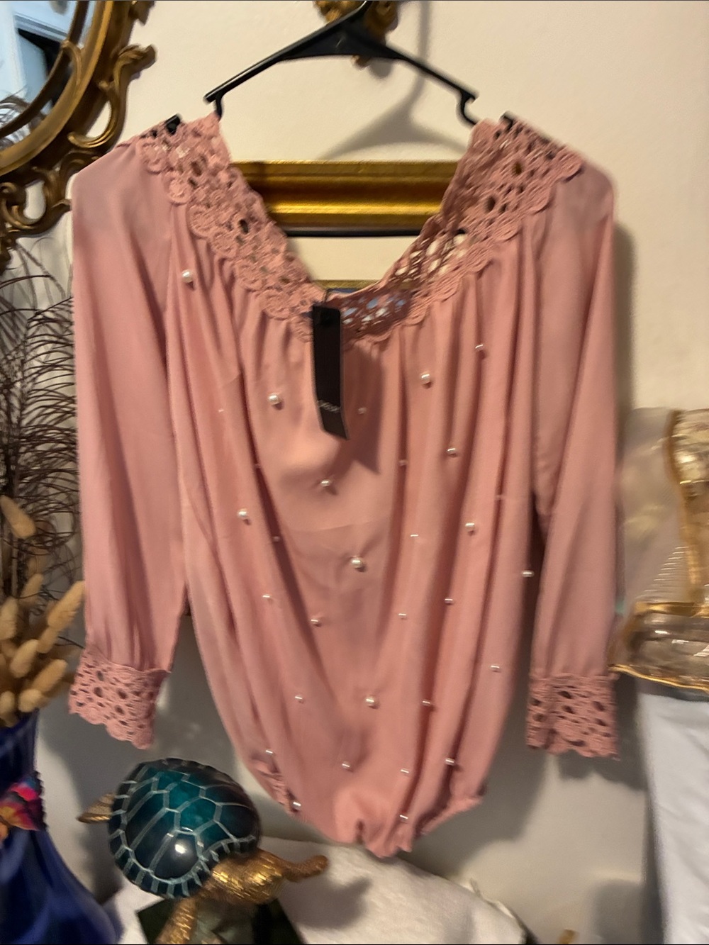 Pearl-Appliqué Crochet-Trim Blouse in Dusty Rose